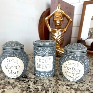 NIGHTMARE BEFORE CHRISTMAS Collectible Spice Jars